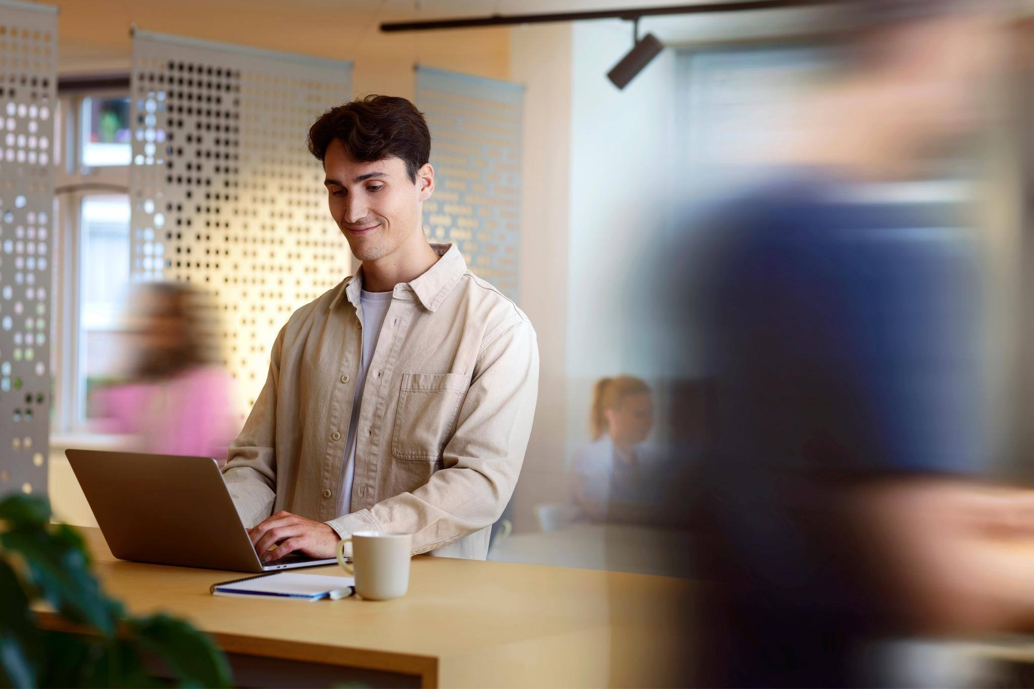 ormittalent_jongen_laptop_werken-1